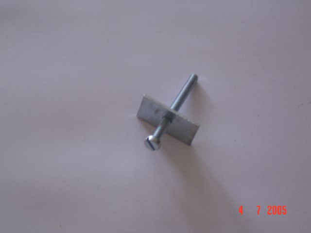 Gewindeplatte mit Schraube für Blinkleuchte vorn, Trabant