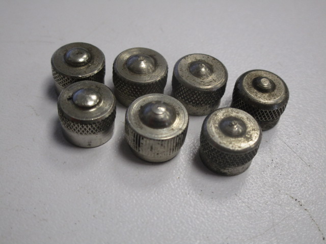original DDR-Ventilkappen -metall- ( 7er Packung )