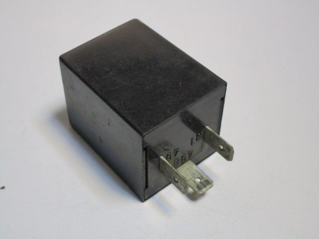 Blinkgeber 12 V ( VW / Audi ) 111 953 227 0