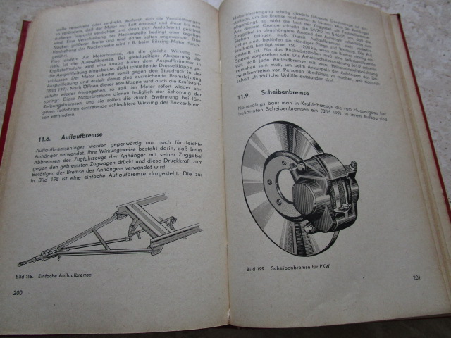 " Neue Kraftfahrzeugkunde"  1976 ( von Siegfried Herrmann )
