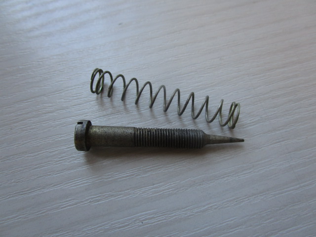 Leerlaufgemischschraube, Vergaser Trabant, "ur"alte Ausführung