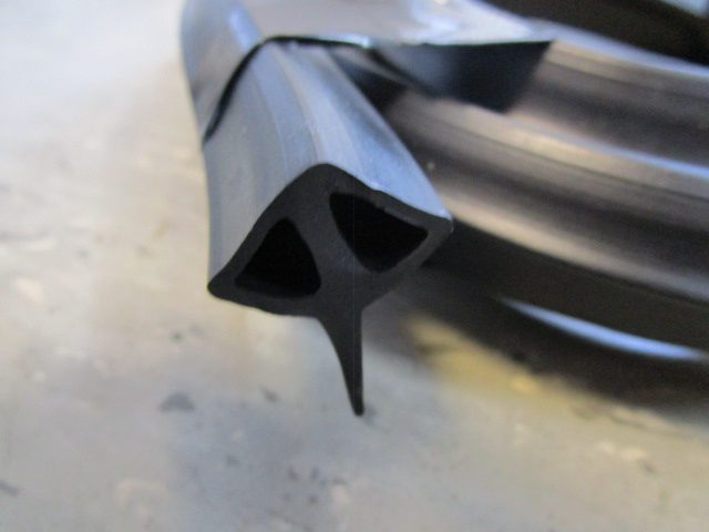 Profilgummi Bodenabdichtung, Wartburg