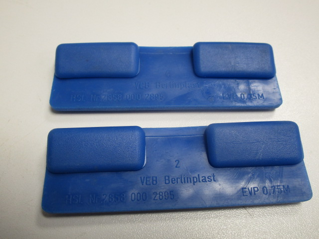 DDR-Türkantenschoner-Satz, blau