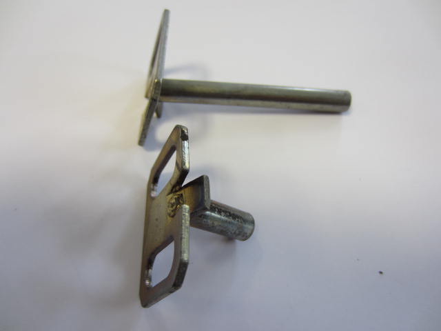 Befestigungs-Set für Rückleuchten W 311/ Barkas Bus