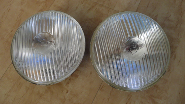 2 Stück Streuscheibe mit Reflektoreinsatz 8720.10 weiß, für Nebelscheinwerfer 136