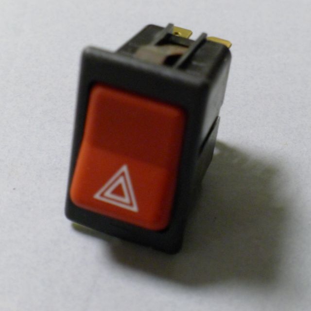 Wippenschalter für Warnblinkanlage, rot