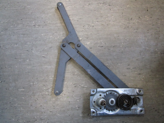 orig. Fensterkurbelautomat Wartburg , vorn rechts