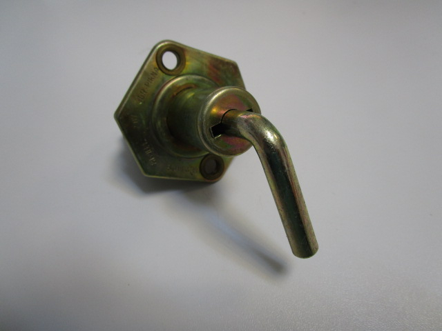 Batterie-Hauptschalter , original DDR-Ausführung 8610.4