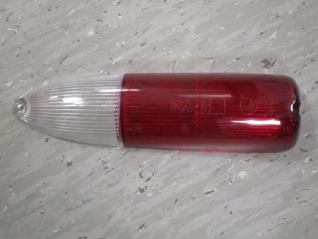 Heckleuchtenglas Trabant 601 rot / weiß