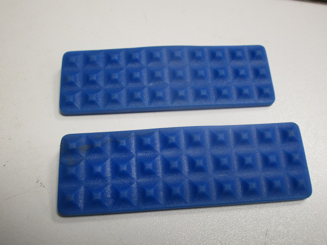 DDR-Türkantenschoner-Satz, blau