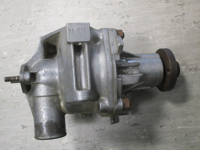 Wasserpumpe und Wasserpumpengehäuse Lada 2101.130.7015 + 2101.130.7045