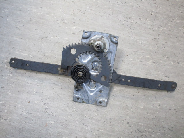 Fensterkurbelautomat hinten, Wartburg 353 und 1.3