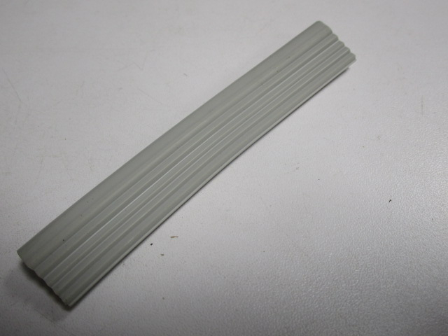 PVC-Profil Kotflügel , Länge 10 cm
