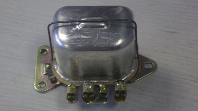 Regler 12 V Gleichstromlichtmaschine 220 W ( 8102.18 )