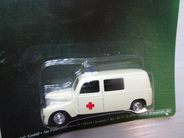 DDR-Fahrzeugmodell FRAMO SanKra, 1:43