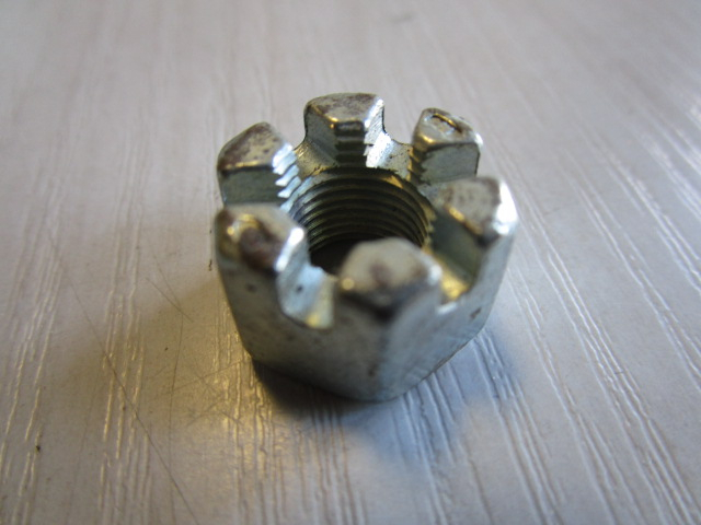 Kronenmutter M 10, Feingewinde