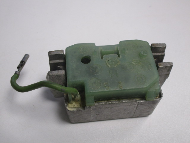 Regler 12 V für Drehstromlichtmaschine ( DLR )